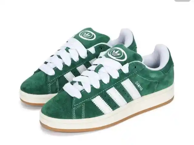 Кроссовки Adidas, Худжанд