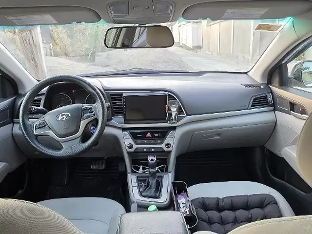 Hyundai Elantra, 2017, Душанбе - 6