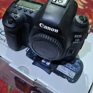 Фотоаппарат Canon EOS 5D Mark IV, Душанбе