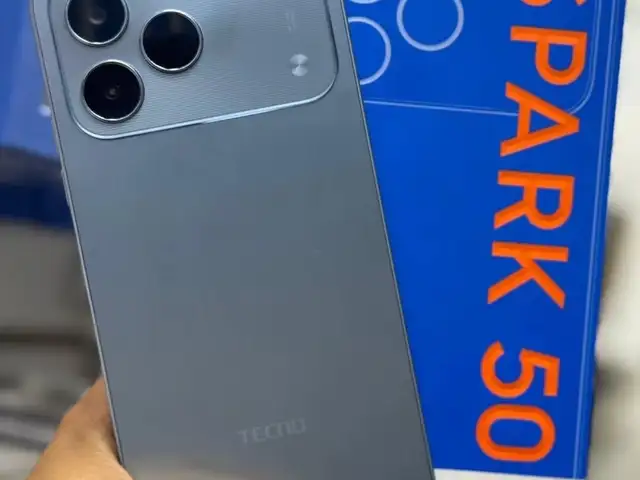 Tecno Spark 50 4+4/128Gb white 6700Мач, Душанбе