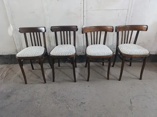 Венские стулья, Душанбе