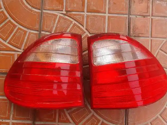 Фонарь от Mercedes Benz w210, Хуҷанд