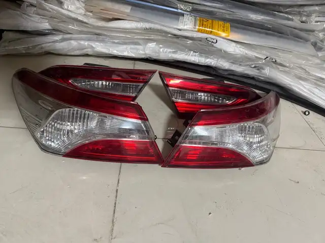 Задние стоп фары на Toyota, Душанбе