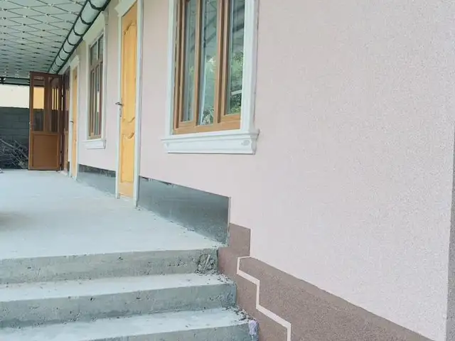 Крошка мраморная, Душанбе