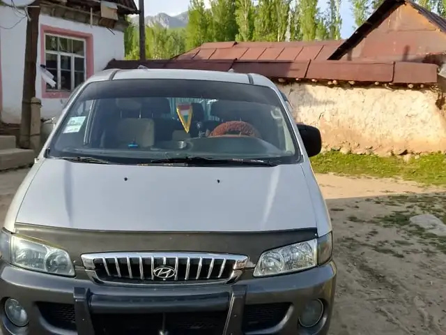 Микроавтобус Hyundai Starex, 2001, Файзабад