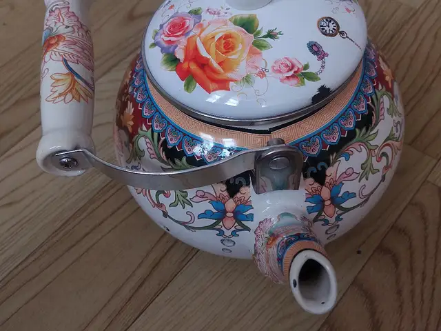 Эмалированный Чайник, Душанбе
