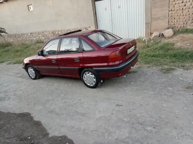 Opel Astra F