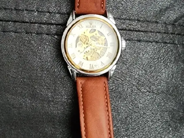 Механические часы Rolex, Худжанд