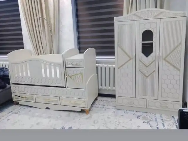 Колыбель со шкафом, Душанбе