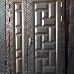 Железная дверь, Душанбе