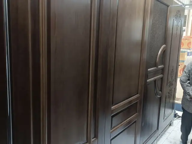 Деревянная дверь, Душанбе