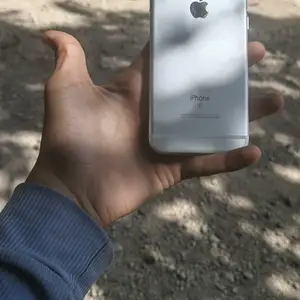 Apple iPhone 6s, Вахдат