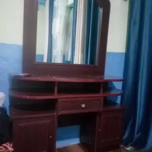 Трюмо, Турсунзаде