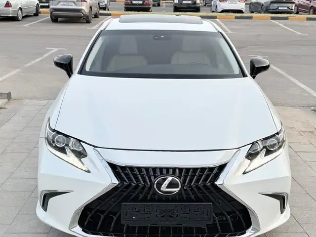 Lexus ES series