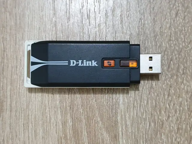 Адаптер wi-fi D-Link dwa 140, Бохтар (Курган-Тюбе)