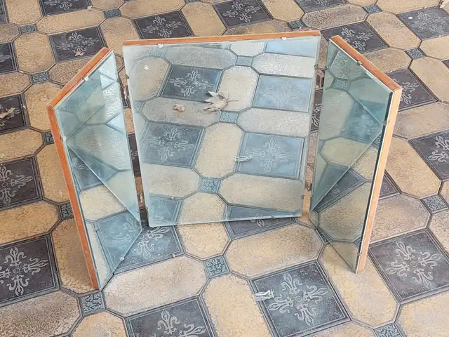 Зеркало прочное, Бустон (Чкаловск)