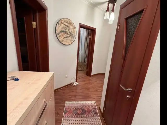 2-комн. квартира, 2 этаж, 100м², Сомони, Душанбе