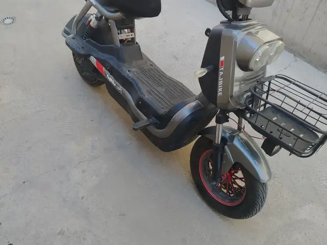 Скутер, Хуҷанд