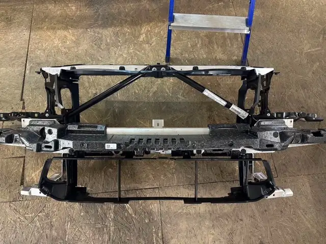 Передняя панель bmw m5 f90, Худжанд