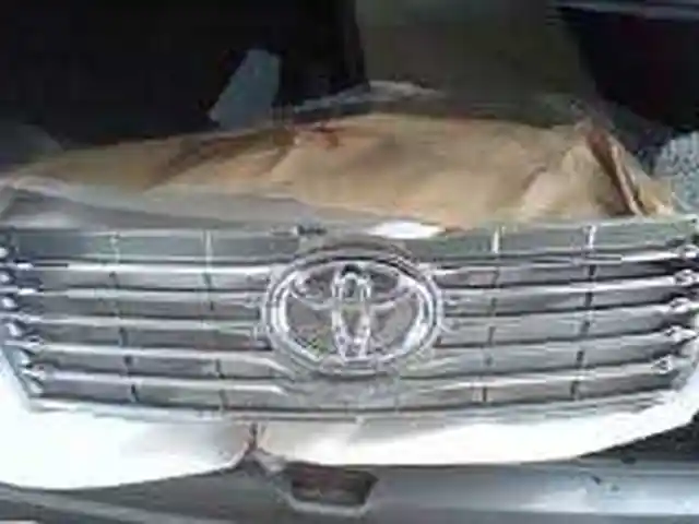 Решетка радиатора от Toyota Camry, Душанбе
