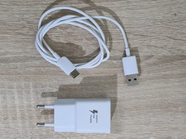 Сетевое зарядное устройство Samsung, Бохтар (Курган-Тюбе)