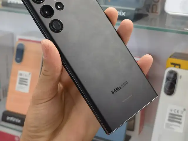 Samsung Galaxy S22 Ultra, Душанбе