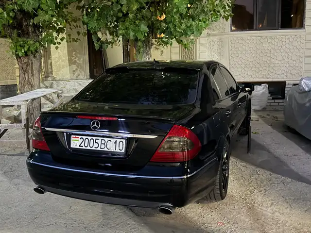 Mercedes-Benz E class