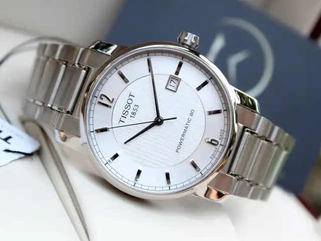Швейцарские часы Tissot Lux, Душанбе