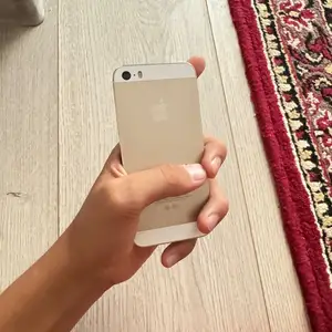 Apple iPhone 5s, 16 gb, Худжанд