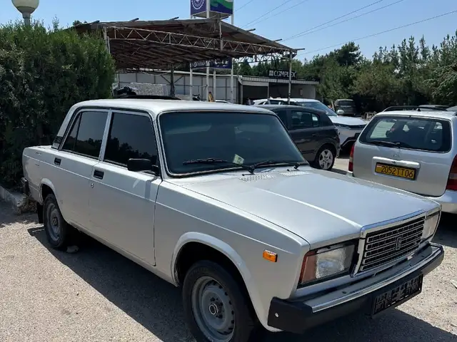 Lada (ВАЗ) 2107