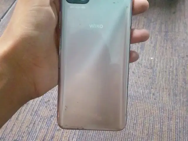 Wiko T3, Хуросон