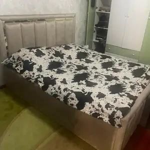 Кровать двуспальная, Душанбе