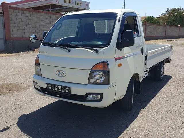 Бортовой автомобиль Hyundai Porter 2, 2008, Истаравшан