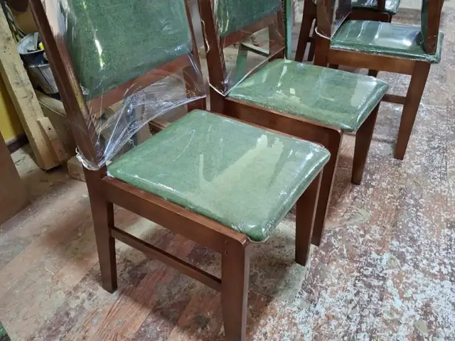 Стул, деревянный, Душанбе