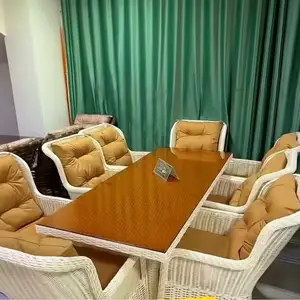 Стол и стулья, Худжанд
