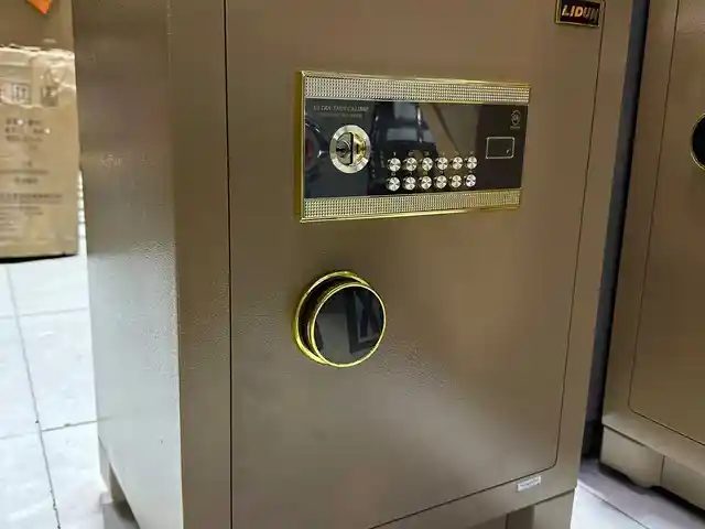 Сейф 60ldn, Душанбе