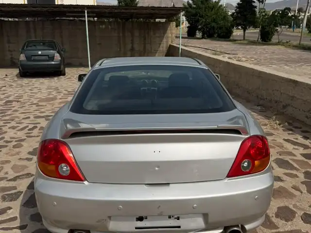 Hyundai Tiburon