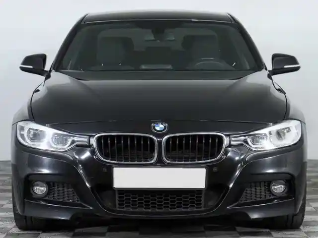 Лобовое стекло от BMW 3, Истаравшан