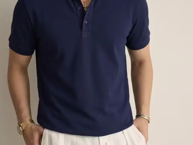 Мужские футболки, Худжанд