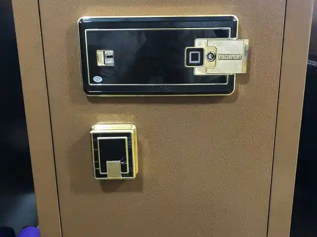 Сейф 60, Душанбе