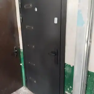 Дверь, Душанбе