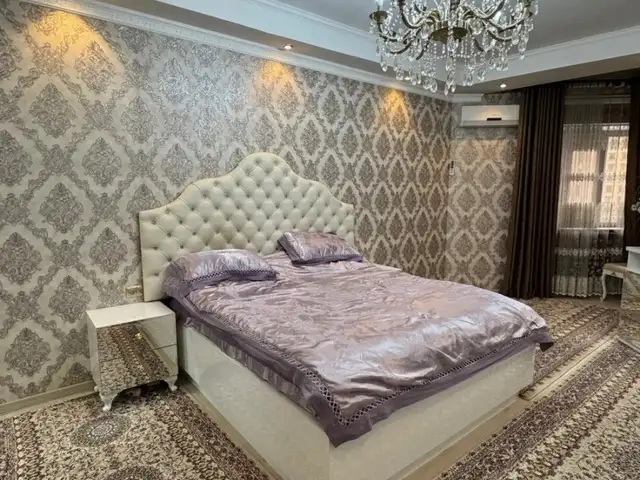 3-комн. квартира, 8 этаж, 140м², Дом печать, Душанбе