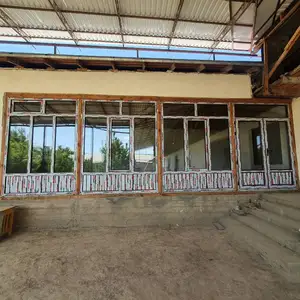 Тиреза Айбон, Бободжон Гафуров