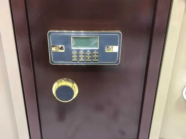 Сейф, Душанбе