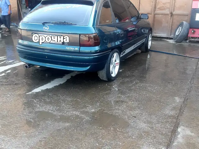 Opel Astra F