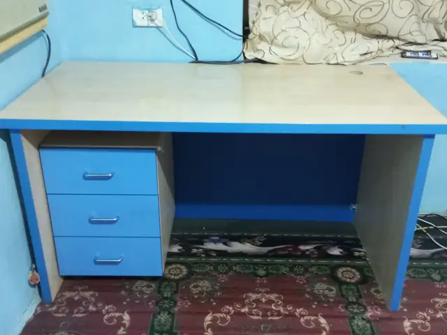 Офисный стол, Душанбе