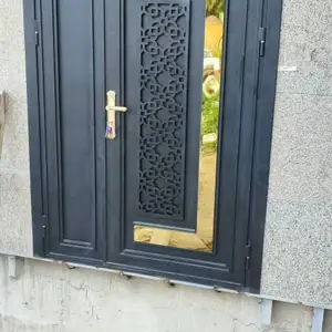 Дверь, Душанбе