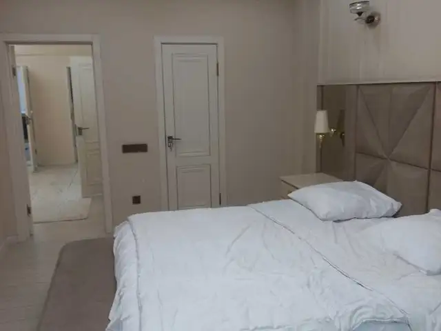 3-комн. квартира, 10 этаж, 120м², Шоҳмансур, Чордома, клиникаи Нигор, Душанбе