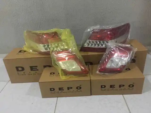 Задние фары Toyota Camry 2 2010-2011 Depo, Душанбе