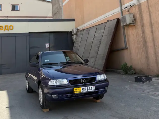 Opel Astra F